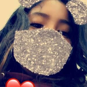 Meet your Posher, Hilary